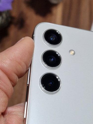 Περισσότερες πληροφορίες για "Samsung Galaxy S24 (Κεχριμπάρι/256 GB) 12GB RAM SNAPDRAGON GEN 3"