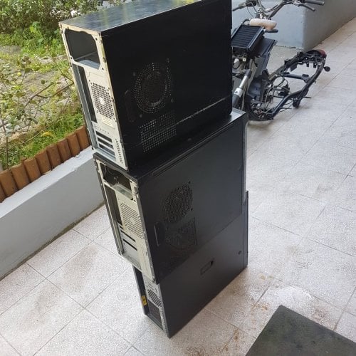 Περισσότερες πληροφορίες για "3 Κουτιά υπολογιστή μαύρα"
