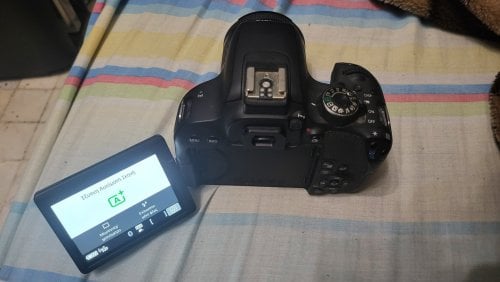 Περισσότερες πληροφορίες για "Canon EOS 800D"