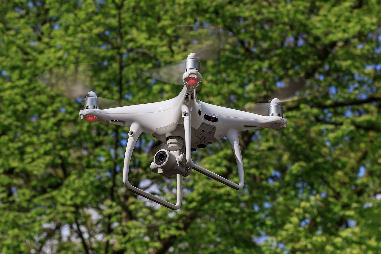 Περισσότερες πληροφορίες για "Η DJI αποσύρει οριστικά τη θρυλική σειρά drones Phantom"