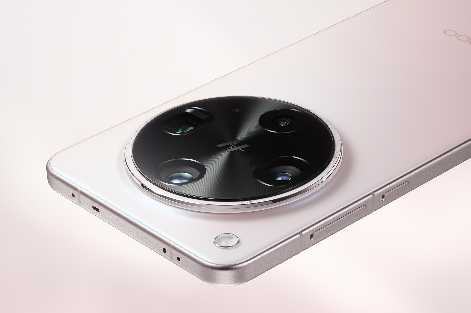 Περισσότερες πληροφορίες για "Η Oppo παρουσιάζει το Find X8 Ultra, το λεπτότερο premium camera phone με μπαταρία 6100mAh"