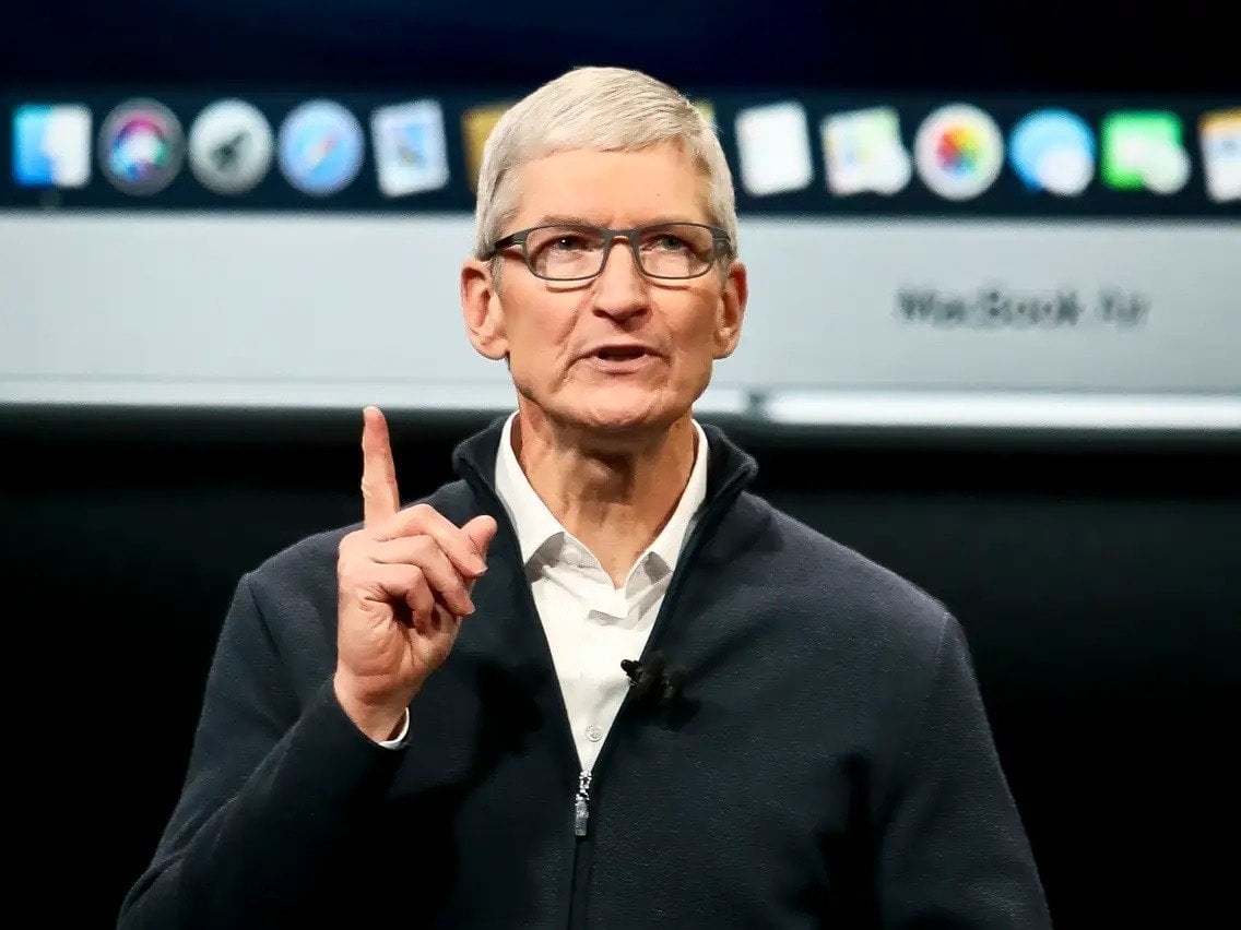 Η Apple σχεδιάζει τη μεταφορά παραγωγής iPhone για τις ΗΠΑ από την Κίνα στην Ινδία