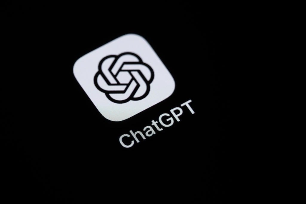 Η OpenAI επιβεβαιώνει bug που επέτρεπε ερωτικό περιεχόμενο για ανήλικους χρήστες