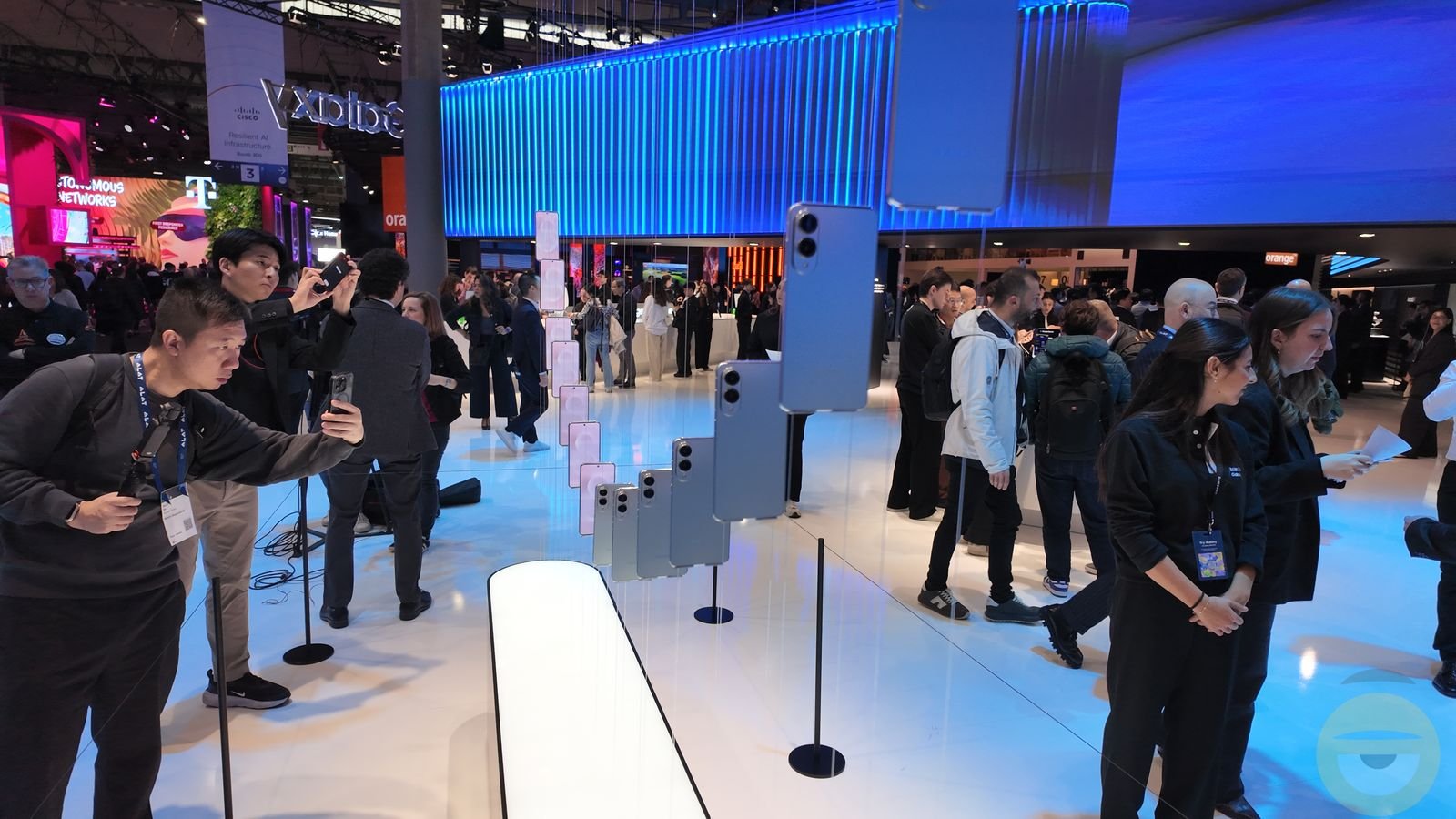 Περισσότερες πληροφορίες για "Η Samsung θα παρουσιάσει το Galaxy S25 Edge στις 13 Μαΐου"