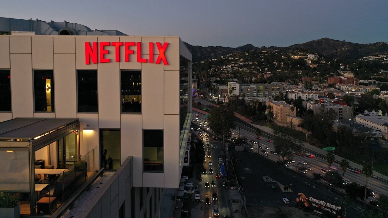 Περισσότερες πληροφορίες για "Το Netflix δοκιμάζει νέα τεχνολογία αναζήτησης με τεχνητή νοημοσύνη από την OpenAI"