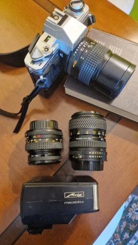 Περισσότερες πληροφορίες για "MINOLTA X370 - με φακούς,φλας και τσάντα"