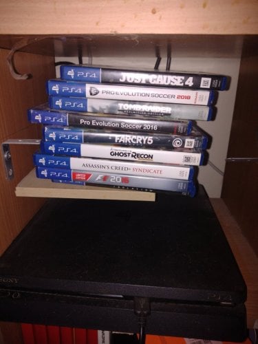 Περισσότερες πληροφορίες για "Ps4+ 10 games+ χειριστήριο"