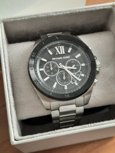 Περισσότερες πληροφορίες για "Michael Kors"