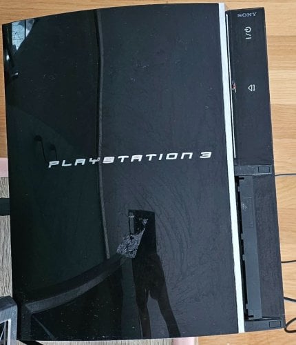 Περισσότερες πληροφορίες για "Ps3 fat CFW 930GB"
