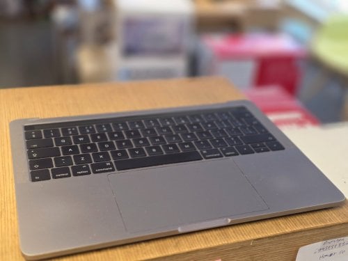 Περισσότερες πληροφορίες για "Πωλείται Macbook pro A1706 8gb ram 512ssd"