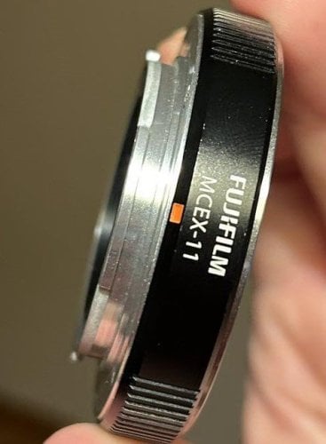 Περισσότερες πληροφορίες για "Fujifilm Grip X-T20, MCEX-11 macro extenstion adapter"