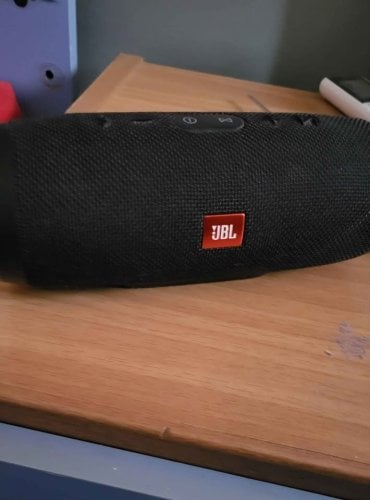 Περισσότερες πληροφορίες για "JBL Charge 3"