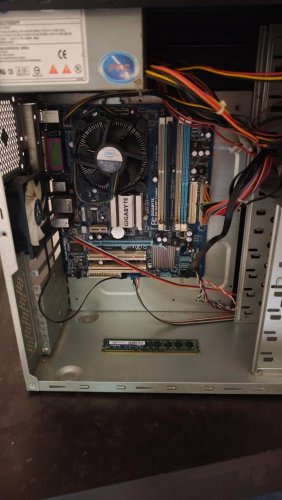 Περισσότερες πληροφορίες για "Basic Pc ΛΕΙΤΟΥΡΓΙΚΟ !"