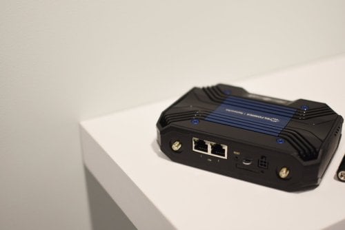 Περισσότερες πληροφορίες για "Teltonika TCR100 4G router"