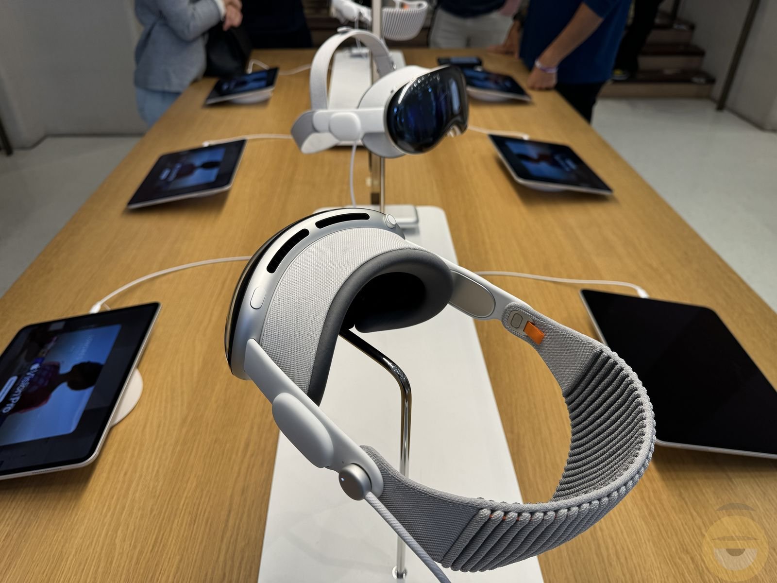 Περισσότερες πληροφορίες για "Κάτοχοι του Apple Vision Pro μετανιώνουν για την αγορά τους πέρα από το υψηλό κόστος"