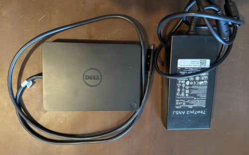 Περισσότερες πληροφορίες για "Dell dock WD15 180W"