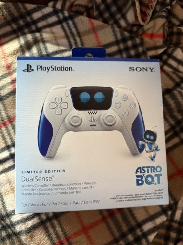 Περισσότερες πληροφορίες για "Limited edition Dualsense PS5"
