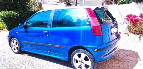 Περισσότερες πληροφορίες για "FIAT PUNTO SPORTING 1998."