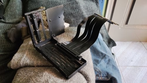 Περισσότερες πληροφορίες για "Lian Li Vertical GPU kit"