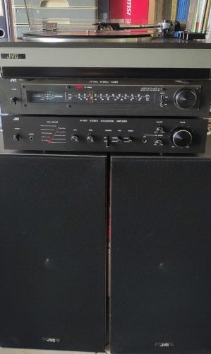 Περισσότερες πληροφορίες για "Vintage HiFi Ηχοσύστημα JVC 70s"