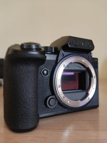 Περισσότερες πληροφορίες για "Panasonic S52x"