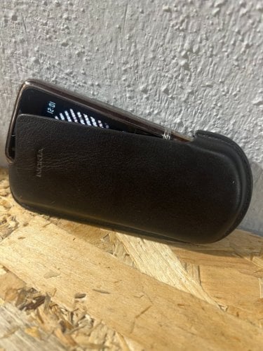Περισσότερες πληροφορίες για "ΣΥΛΛΕΚΤΙΚΟ Nokia 8800 Sapphire Arte"