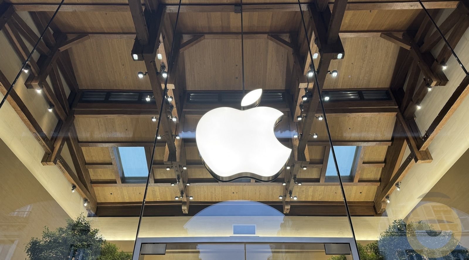 Περισσότερες πληροφορίες για "WWDC: Η Apple θα δώσει πρόσβαση στους προγραμματιστές στα δικά της AI μοντέλα"