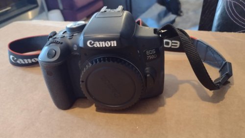 Περισσότερες πληροφορίες για "Canon EOS 750D"