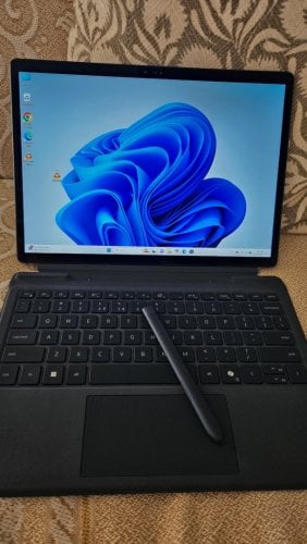 Περισσότερες πληροφορίες για "Dell Latitude 7350 13.3" IPS QHD Touchscreen (Ultra 5-134U/16GB/512GB SSD laptop 2 in 1 Convertible"