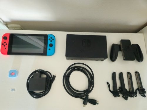 Περισσότερες πληροφορίες για "Nintendo Switch V1 | Ιδανικό για Jailbreak | Πάρα Πολύ Καλή Κατάσταση!"