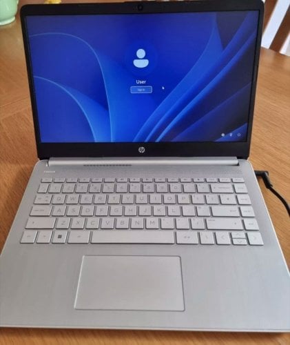 Περισσότερες πληροφορίες για "HP Laptop 14s-fq1005na 8-CORE RYZEN 7-5700U 32/512GB SSD 14inch FHD Silver Win 11"