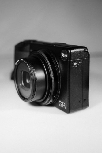 Περισσότερες πληροφορίες για "Ricoh GR IIIx"
