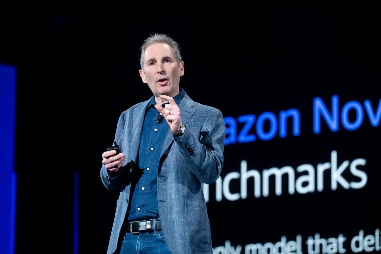 Περισσότερες πληροφορίες για "Ο CEO της Amazon προαναγγέλλει αλλαγές στο εργατικό δυναμικό λόγω εξελίξεων στην AI"