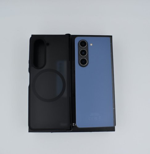Περισσότερες πληροφορίες για "Samsung Galaxy Z Fold5 SM-F946B/DS (Blue/256 GB)"