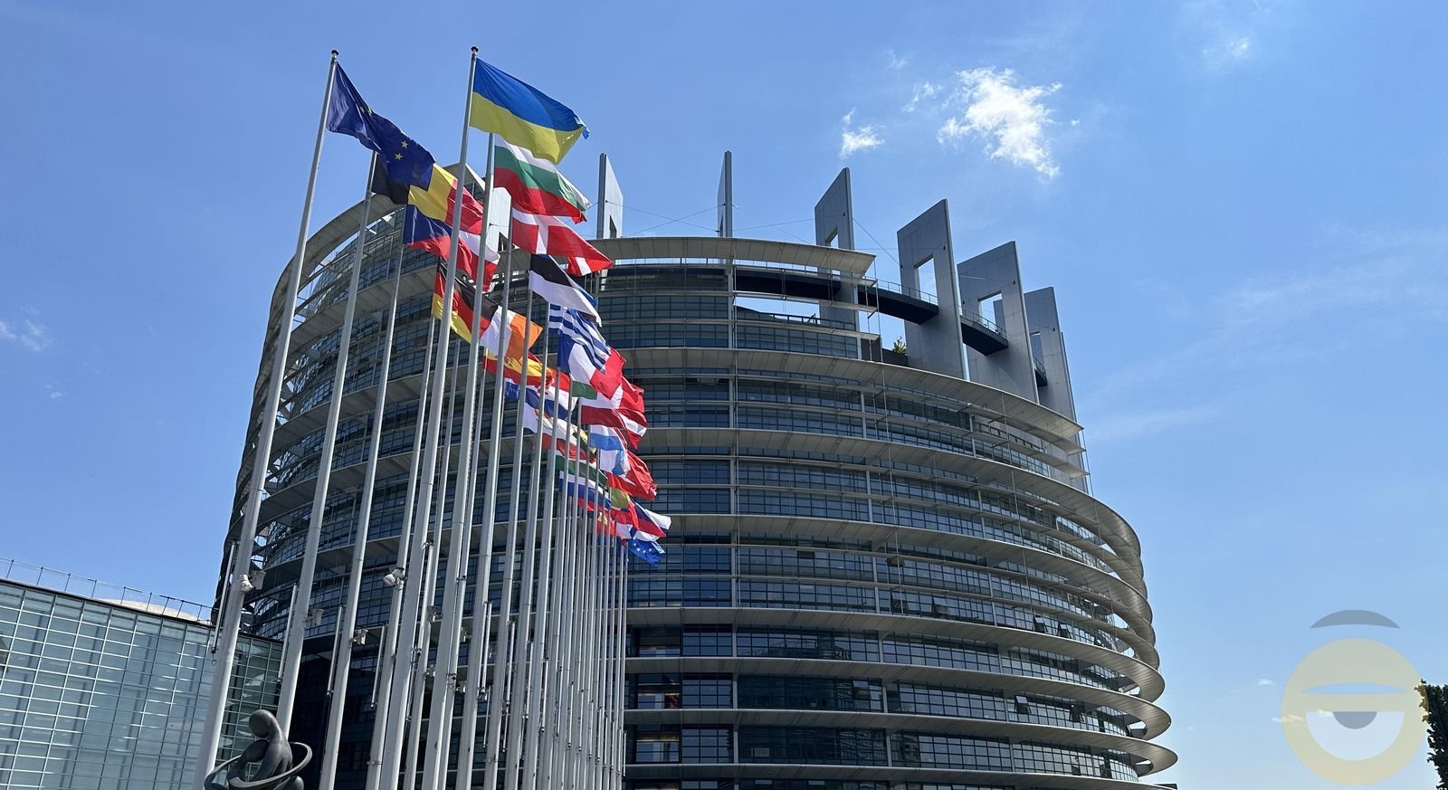 Περισσότερες πληροφορίες για "Η Ευρωπαϊκή Επιτροπή σε διαπραγματεύσεις με την OVHcloud για απομάκρυνση από το Microsoft Azure"