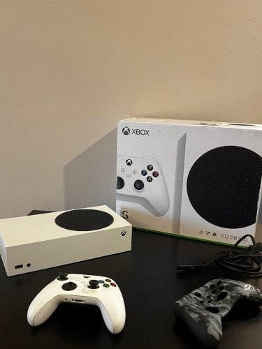 Περισσότερες πληροφορίες για "Microsoft Xbox Series S"