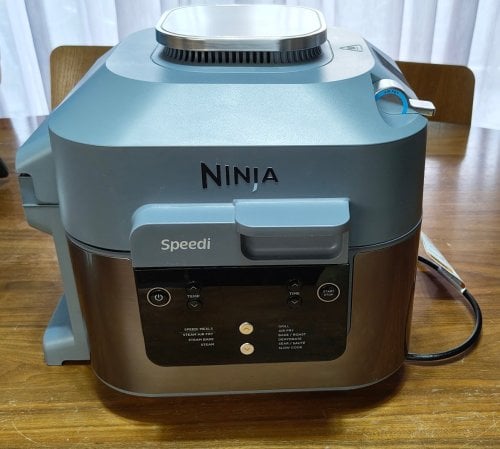 Περισσότερες πληροφορίες για "Ninja Speedi ελάχιστα χρησιμοποιημένο με εγγύηση"