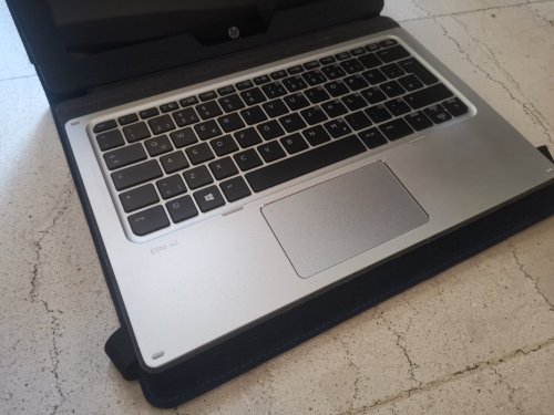 Περισσότερες πληροφορίες για "HP Elite X2 1012 G1 TABLET LAPTOP m5-6Y54/12"FHD Touchscreen/8GB DDR3/256GB M.2 SSD"