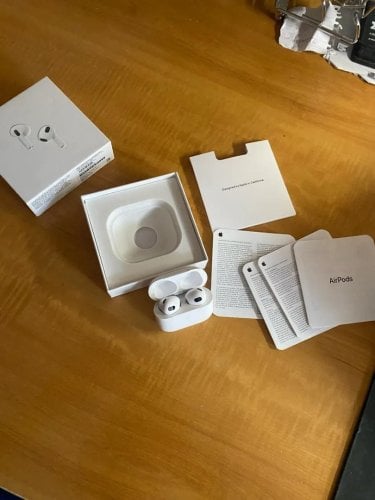 Περισσότερες πληροφορίες για "Apple AirPods (Άσπρο)"
