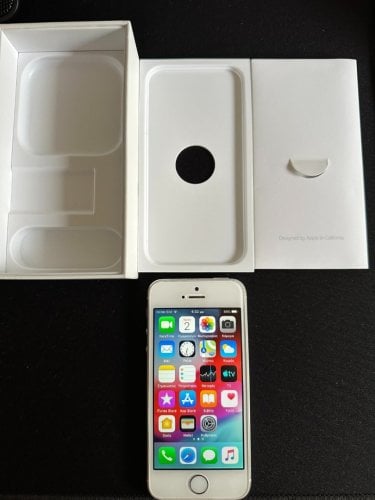 Περισσότερες πληροφορίες για "Apple iPhone 5S (Ασημί/16 GB)"