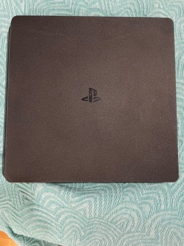 Περισσότερες πληροφορίες για "PlayStation 4 + games +controllers"