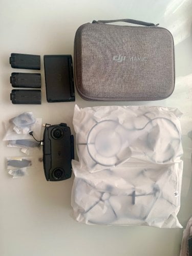 Περισσότερες πληροφορίες για "Αξεσουάρ DJI Mavic Mini (Χωρίς drone) – Fly More Combo – Άριστη κατάσταση!"
