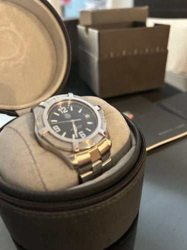 Περισσότερες πληροφορίες για "Tag Heuer 2000"