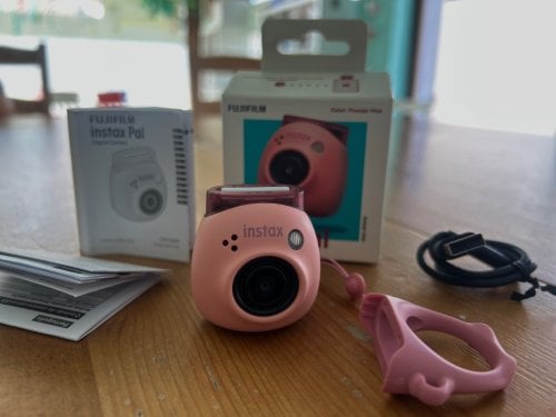 Περισσότερες πληροφορίες για "Fujifilm Instax Pal"