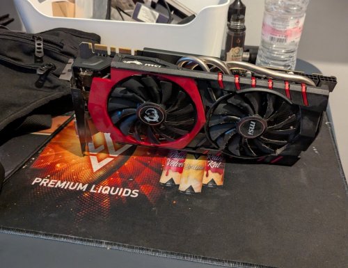Περισσότερες πληροφορίες για "MSI GTX 980 GAMING 4G LE"