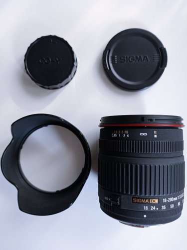 Περισσότερες πληροφορίες για "SIGMA 18-200mm DC για PENTAX. ΑΡΙΣΤΗ ΚΑΤΑΣΤΑΣΗ - ΜΟΝΟ 65€"