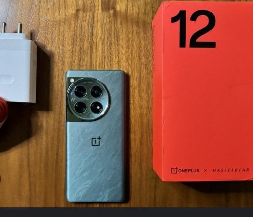 Περισσότερες πληροφορίες για "One plus 12 16/512"
