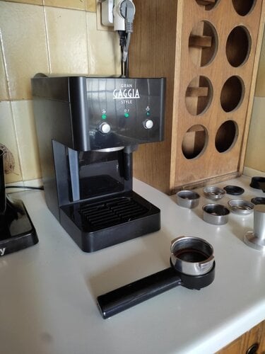 Περισσότερες πληροφορίες για "Μηχανή espresso  Gaggia Gran Style μαύρη και παρελκόμενα"