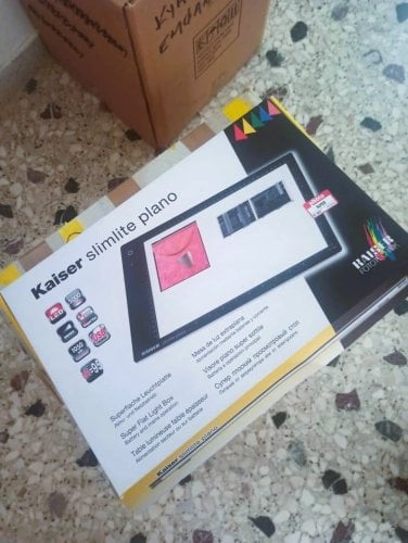 Περισσότερες πληροφορίες για "KAISER "slimlite plano" LED light box για φιλμ"