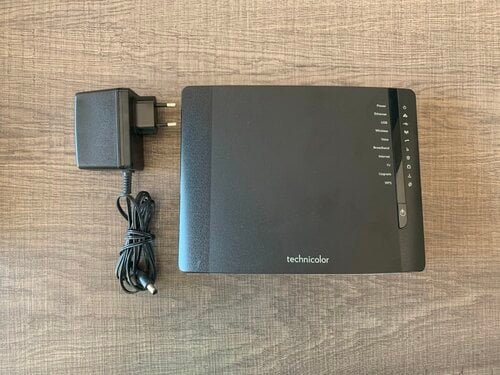 Περισσότερες πληροφορίες για "Router Τechnicolor TG788vn v2 | Κωδ.: 140"